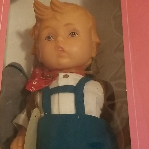 Vintage Hummel Boxed Dolls - Picture 2 of 7
